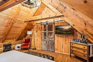 1 soverom, strykejern/-brett, wi-fi (inkludert) og sengetøy