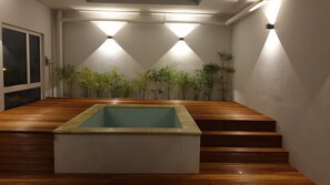 VIP Twin Terrace Jacuzzi | 露台/庭院