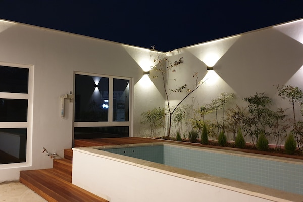 VIP Twin Terrace Jacuzzi | Terrace/patio