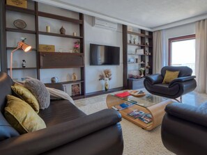TV