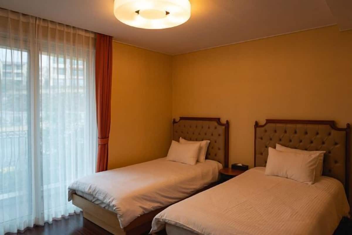 3 Schlafzimmer, Schreibtisch, laptopgeeigneter Arbeitsplatz