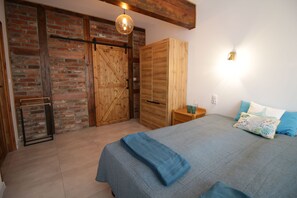 8 bedrooms, free WiFi