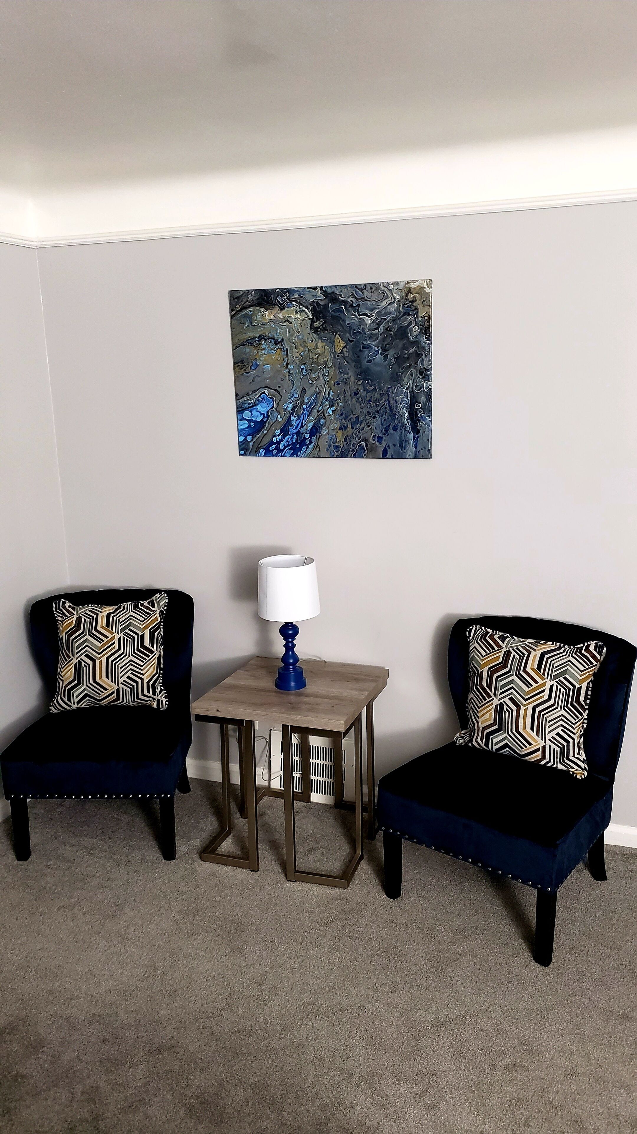 HELLO DETROIT! Welocme to our newly renovated 3 bedroom home -14mins to downtown