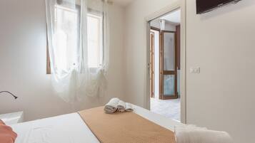 1 Schlafzimmer, Bügeleisen/Bügelbrett, kostenloses WLAN, Bettwäsche