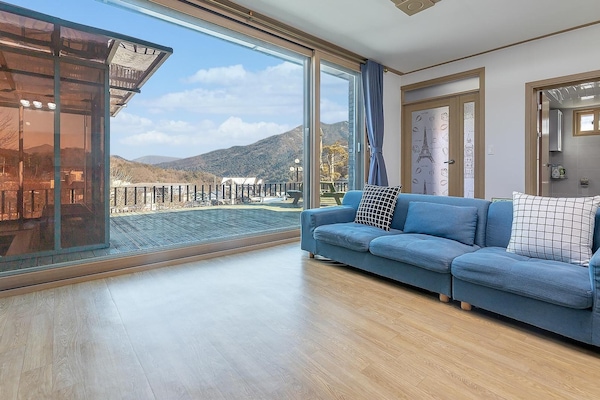 Basic Room, 3 Bedrooms (dokchae) | 3 bedrooms, free WiFi
