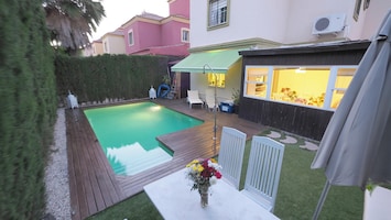 Vue sur piscine