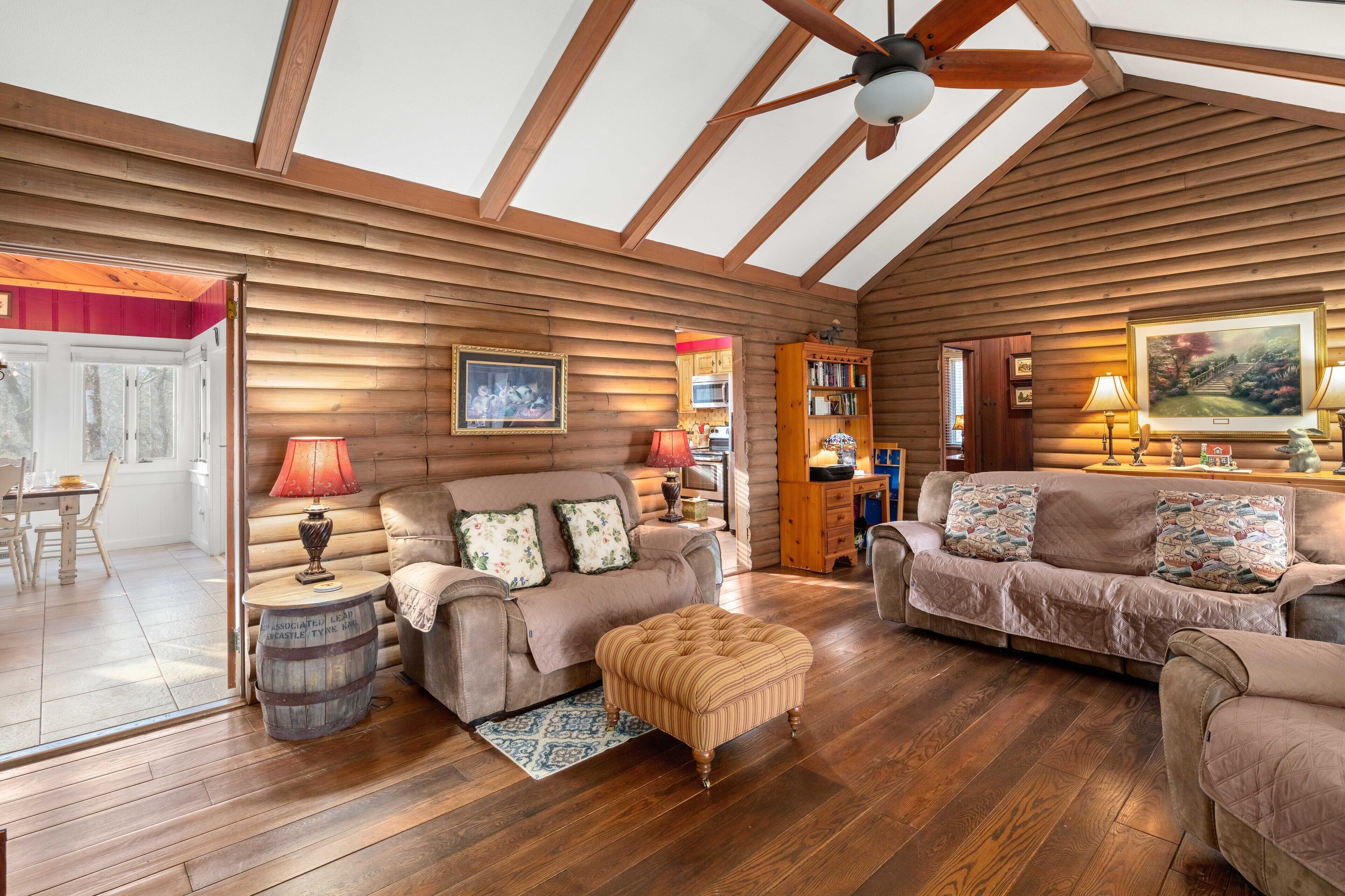 Lakeview Lodge - Mr Lake Lure Vacation Rentals - Screened Porch With Lake View, Fire Pit, Fireplace