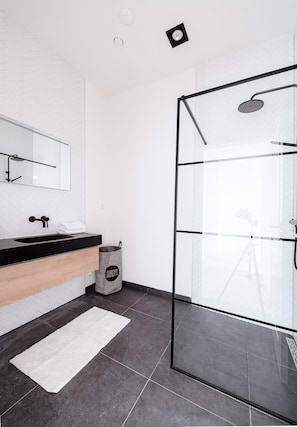 Appartement Luxe, 2 chambres, non-fumeur | Salle de bain