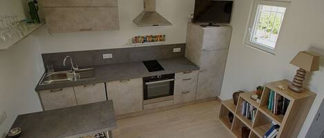 Réfrigérateur, four, plaque de cuisson, lave-vaisselle