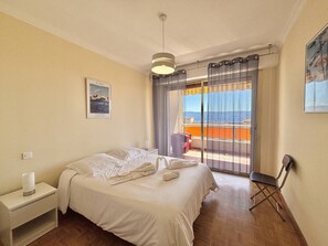 3 bedrooms, free WiFi, bed sheets