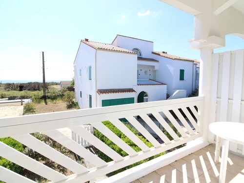 T1 bis mezzanine in La Cotinière, sleep 5, sunny balcony