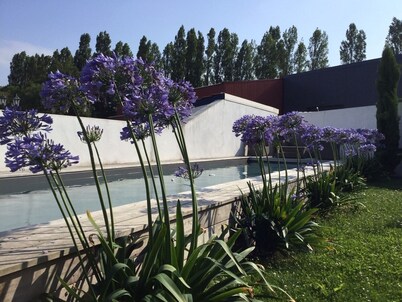 Lovely House with Pool near Erromardie Beach in Saint-Jean-de-Luz