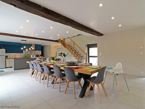 Spacious family house with sauna and garden