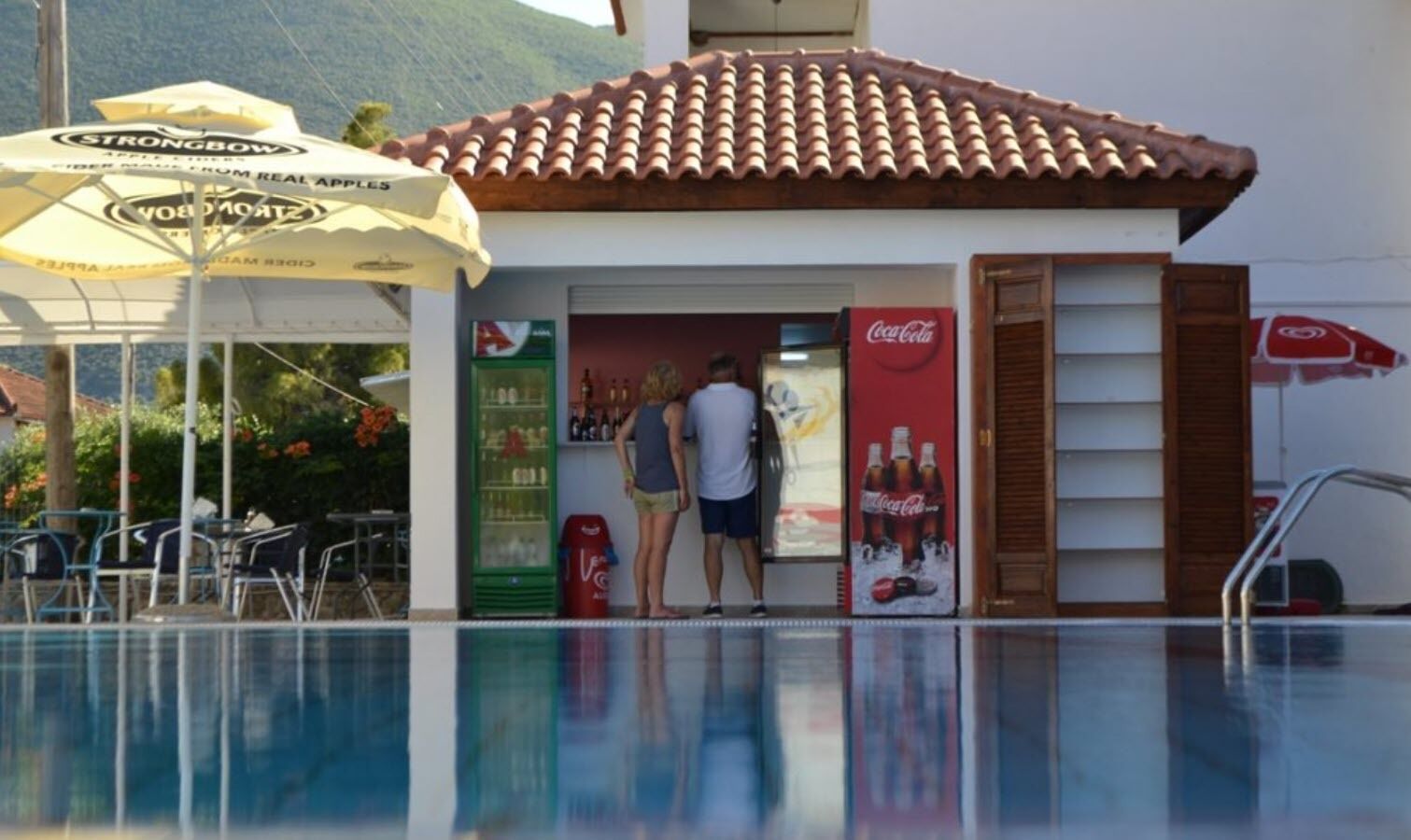 朝食 (イングリッシュ ブレックファスト)、毎日提供 (有料)