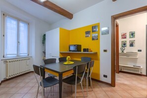 Dining - GuestHost - Central Ferrara Apartment! x7 (Ferrara)