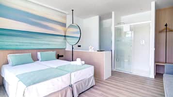 Cortines opaques, wifi gratuïta i roba de llit