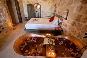 Superior Double Room | Bathroom | Designer toiletries, hair dryer, slippers, towels