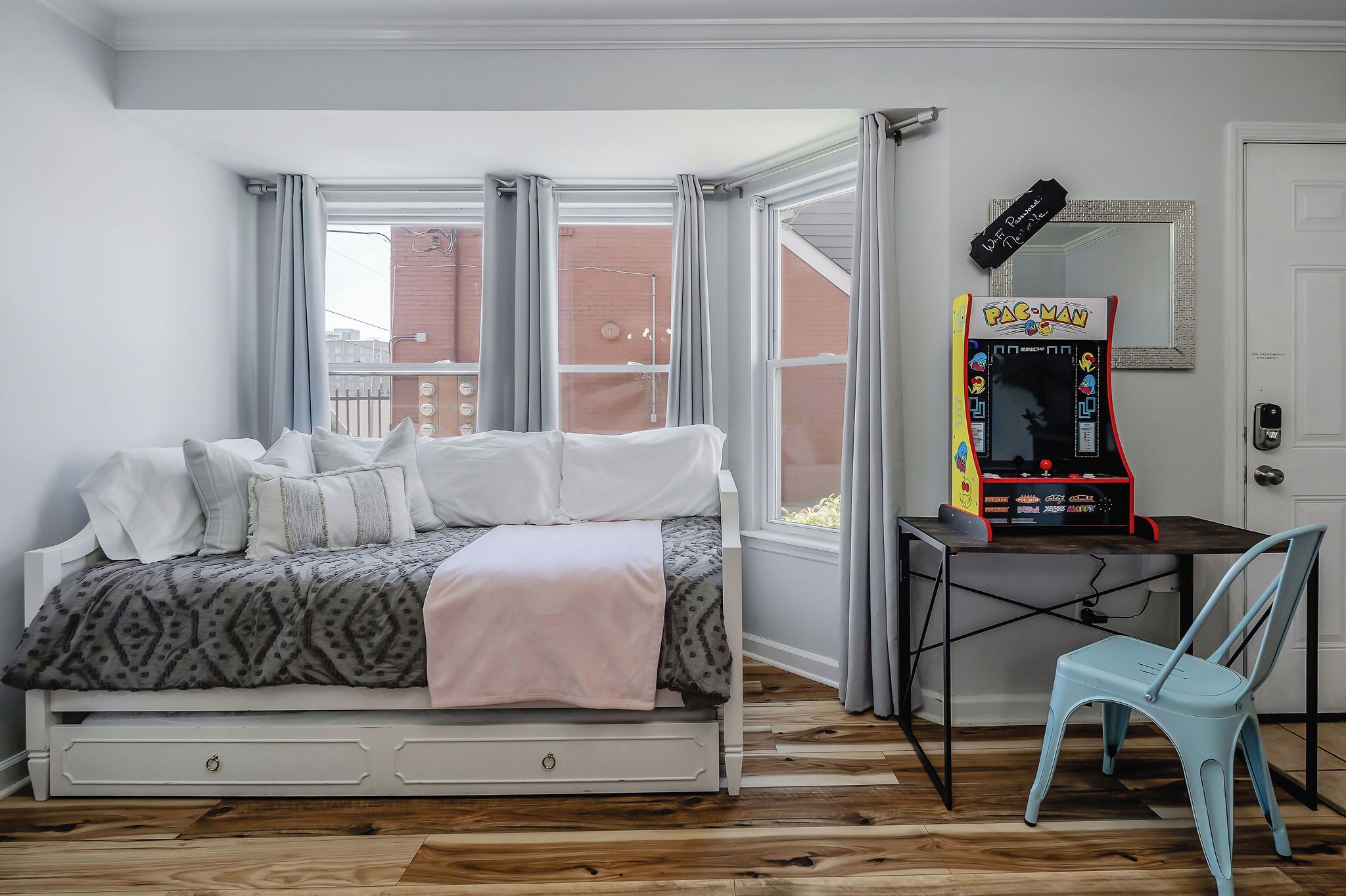 2 bedrooms, desk, iron/ironing board, travel cot