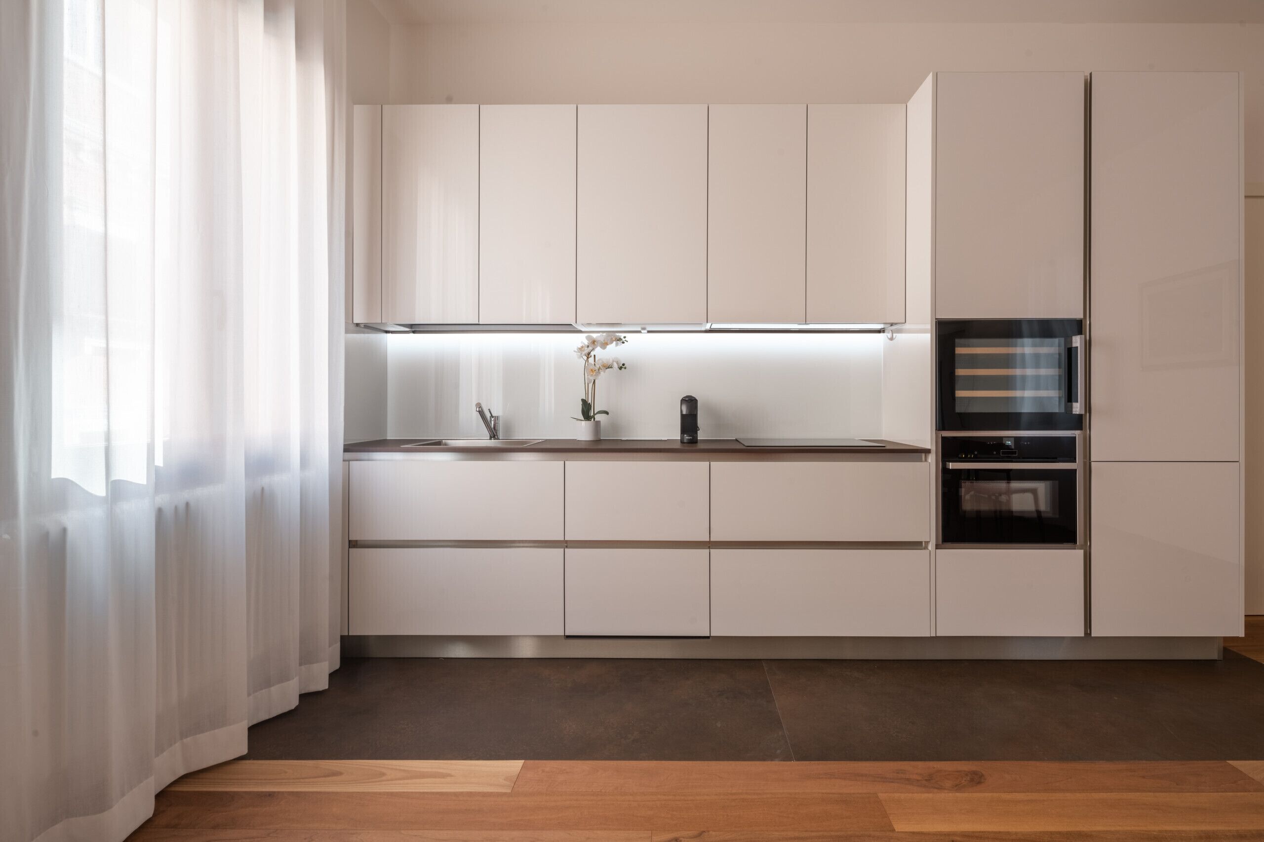 Frigorifero, microonde, forno, lavastoviglie