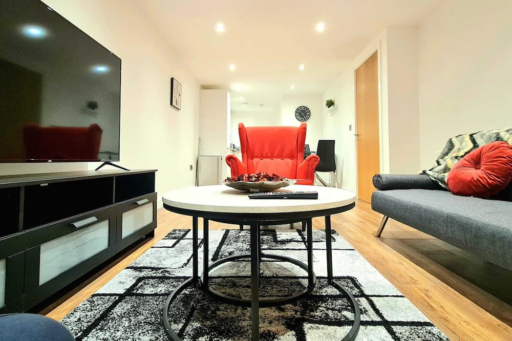 Remarkable 1-bedroom Apartment in Salford