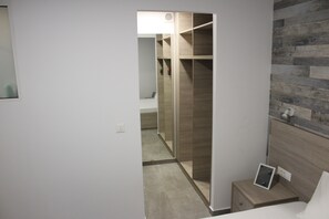 Design Apartment (Thetida) | 1 bedroom, desk, iron/ironing board, free WiFi
