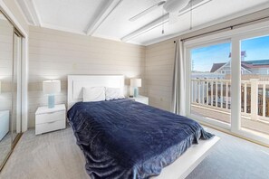 4 bedrooms, iron/ironing board, internet