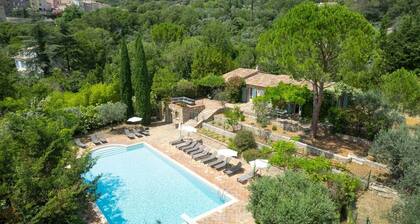 Grande propriété provençale -2 tennis et piscine
