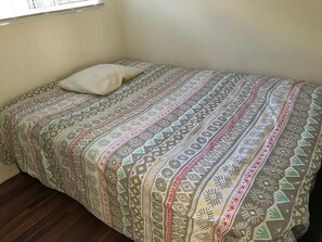 3 bedrooms, travel cot, free WiFi, bed sheets
