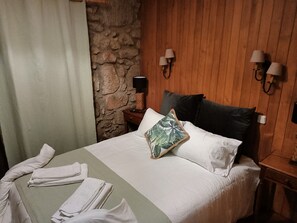 1 bedroom, free WiFi, bed sheets - bed & Breakfast (Manteigas)