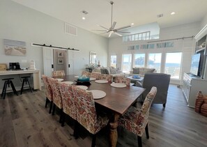 House, 3 Bedrooms | Dining