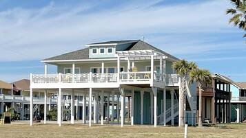 House, 3 Bedrooms | Exterior