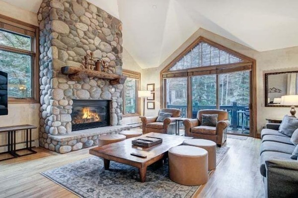 Townhome, 4 Bedrooms | Living area