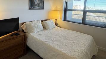 Condo, 2 Bedrooms | 2 bedrooms, iron/ironing board, free WiFi