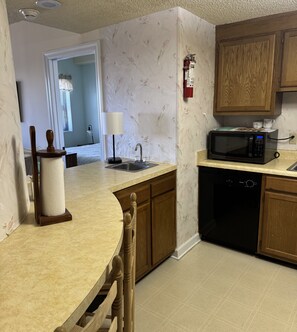 Condo, 2 Bedrooms | Private kitchen | Fridge, oven, stovetop, coffee/tea maker - Sugar Top 2403 2 Bedroom Condo by RedAwning (Banner Elk)