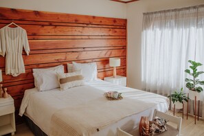 Escritorio, cunas gratuitas, wifi gratis y ropa de cama 