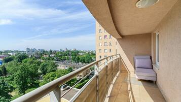 Deluxe Apartment | Balcony