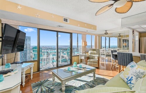 Capri 7: 2 BR, 2 BA Condominium in Ocean City, Sleeps 6