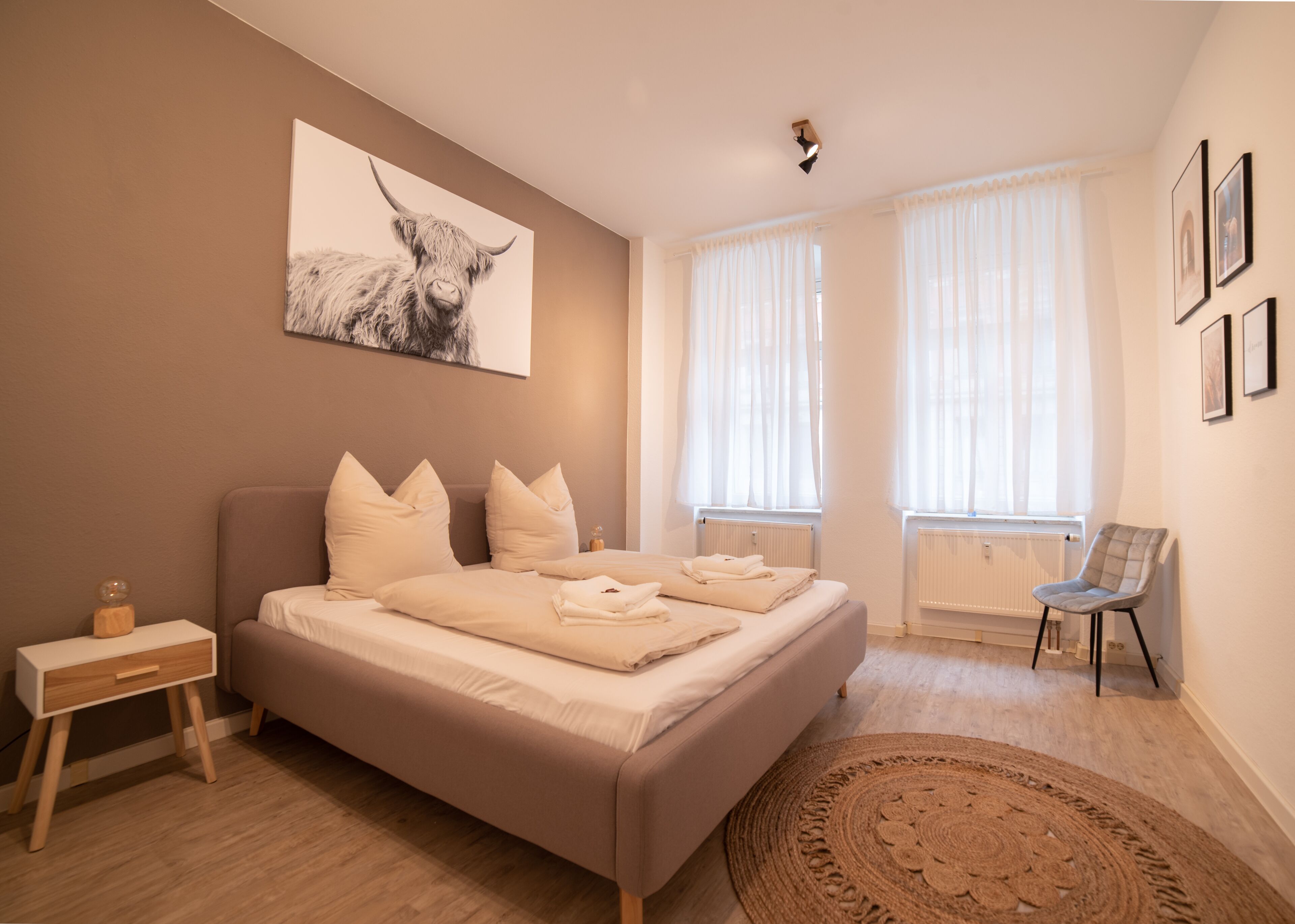 3 bedrooms, iron/ironing board, travel crib, free WiFi