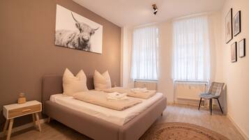 3 bedrooms, iron/ironing board, travel crib, free WiFi