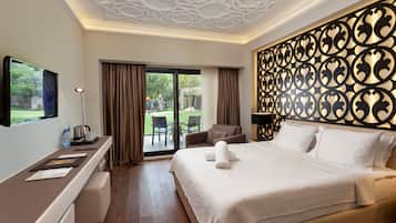 Standard Double or Twin Room | Desk, free WiFi