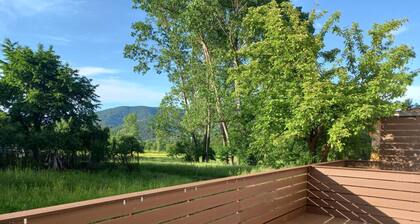 Exceptional Mountain View Lodge