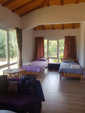 5 soverom, wi-fi (inkludert) og sengetøy