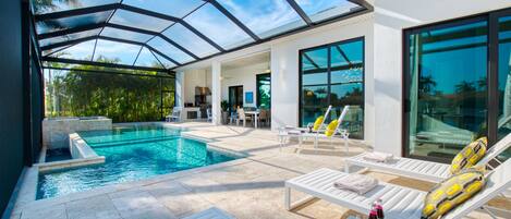 Ulkouima-allas, lämmitetty uima-allas