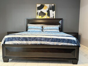 4 bedrooms, iron/ironing board, free WiFi, bed sheets
