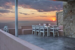 Luxury-Villa (Elpiniki) | Speisen im Freien