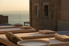 奢華別墅 (Electra) | 露台/庭院