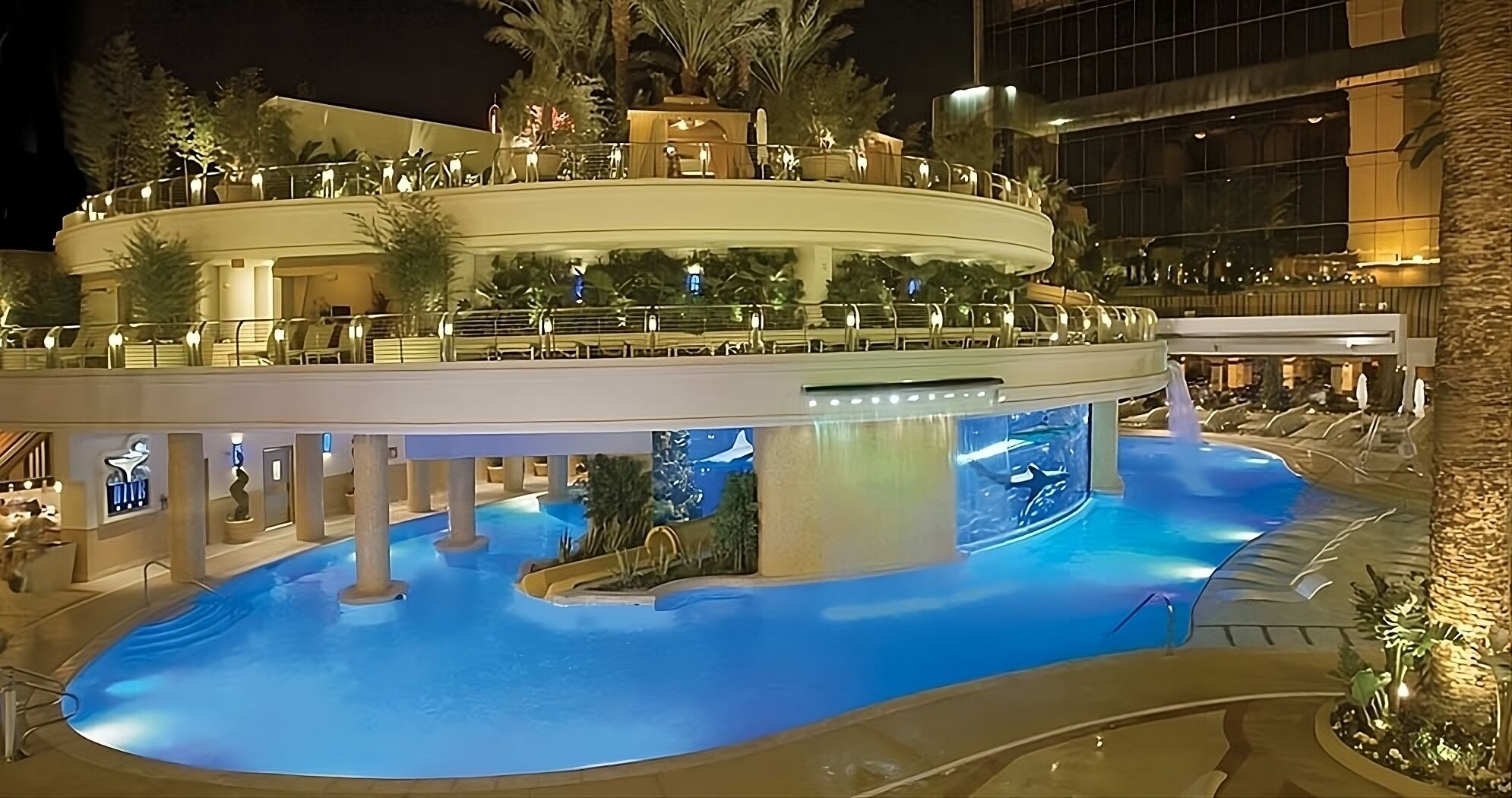 3 Modern Units Near Fremont Street Attractions! Pool, Night Entertainment