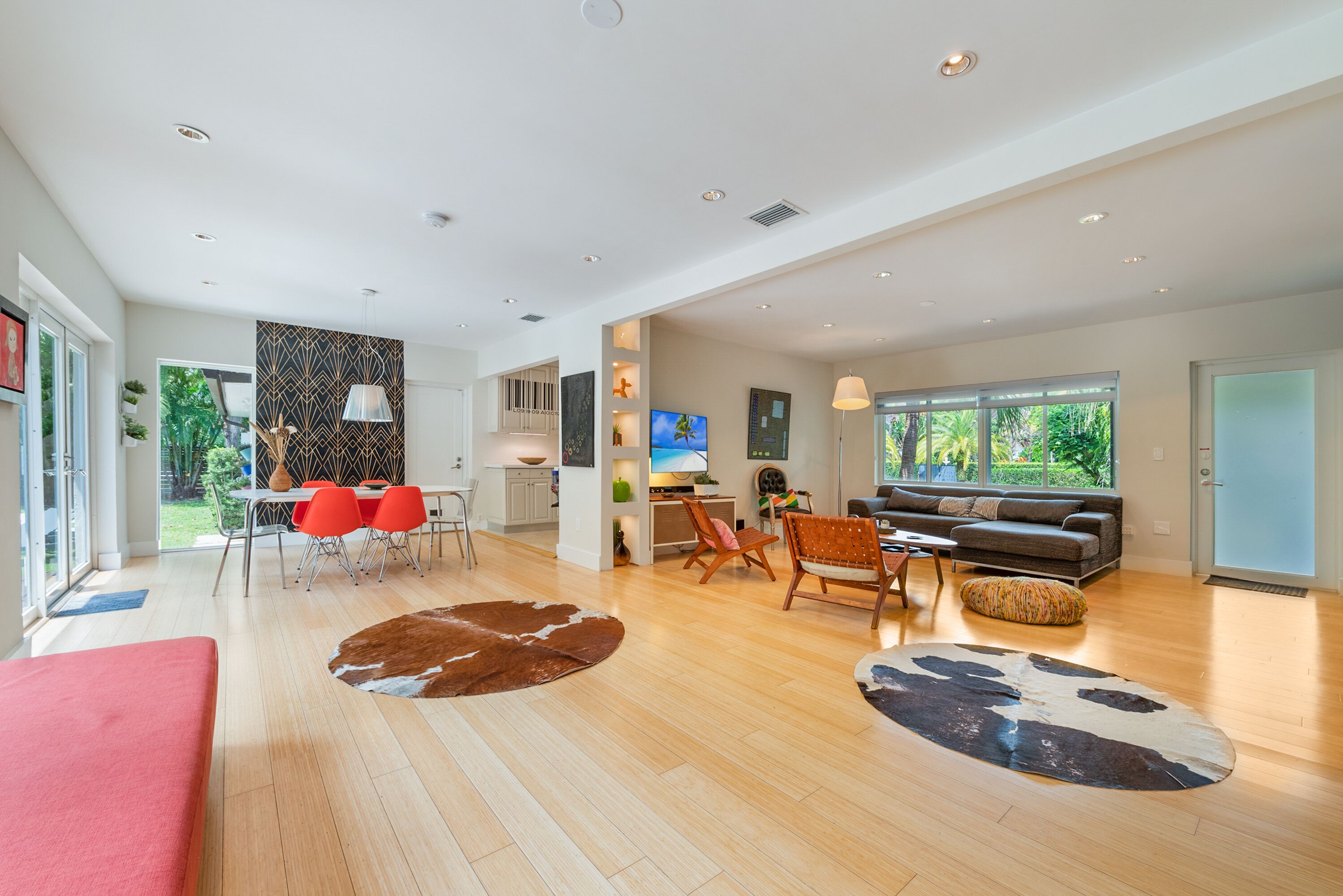 Tropical Oasis 3-bedroom villa with pool