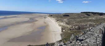 Quiet fisherman's cottage, 400 m from beach, sea view. Ideal for families