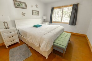 House, Accessible, Private Bathroom (Headland) | Interior - Headland at Crook Point (Brookings)